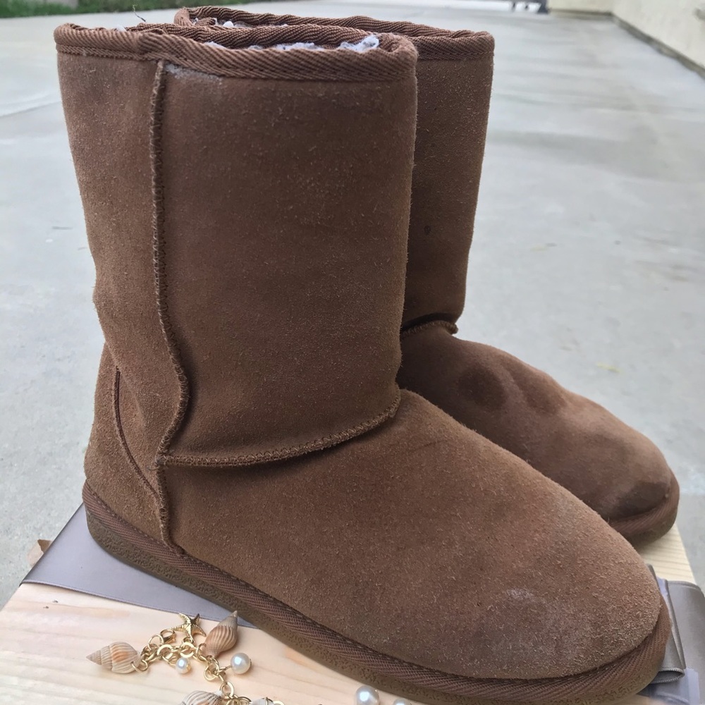 Alpine Design Boots - image 2